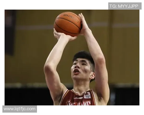 余嘉豪的成长之路与未来展望：从青涩少年到篮球新星的蜕变与奋斗